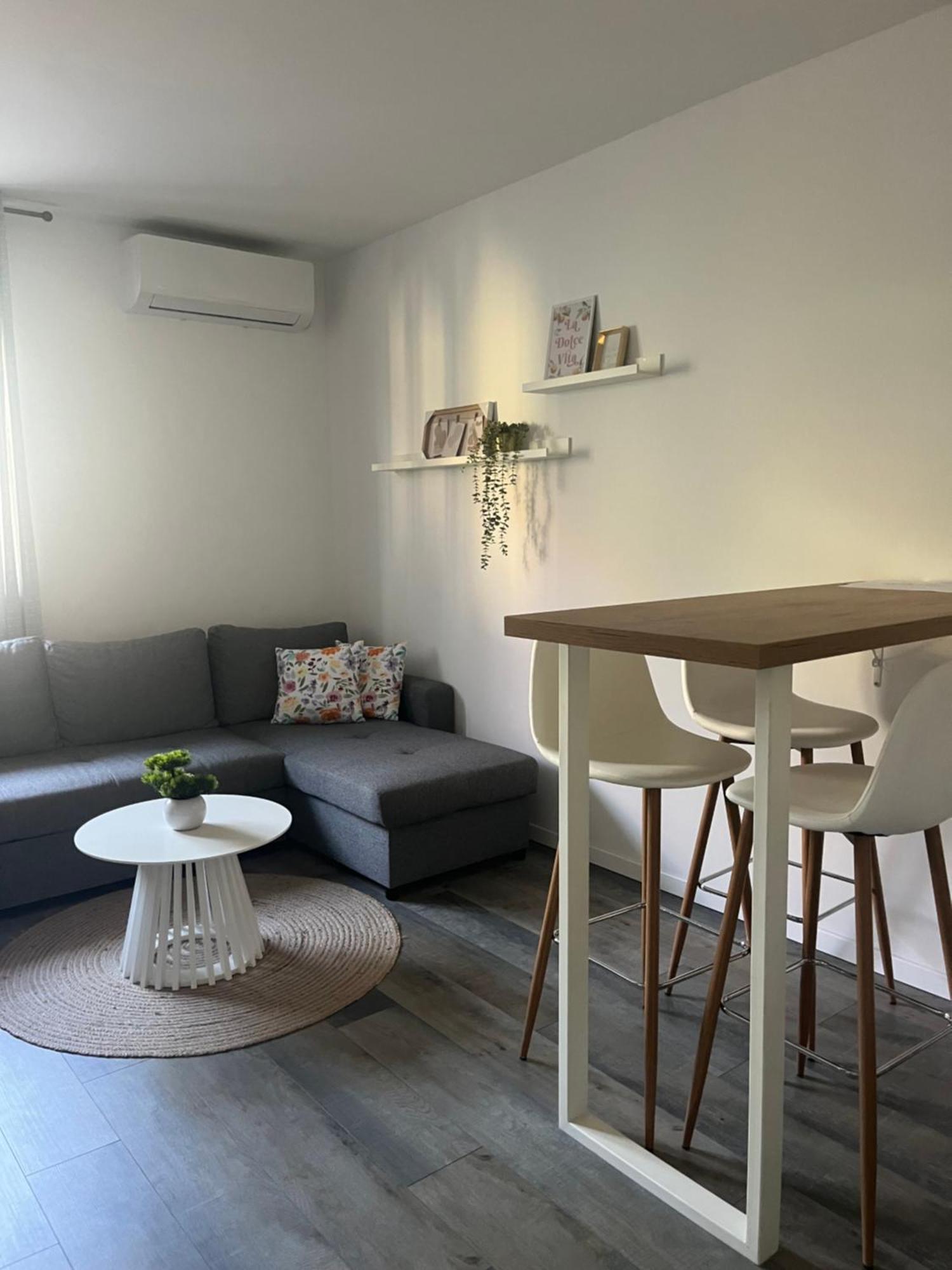 Beoair Apartments Surčin Extérieur photo