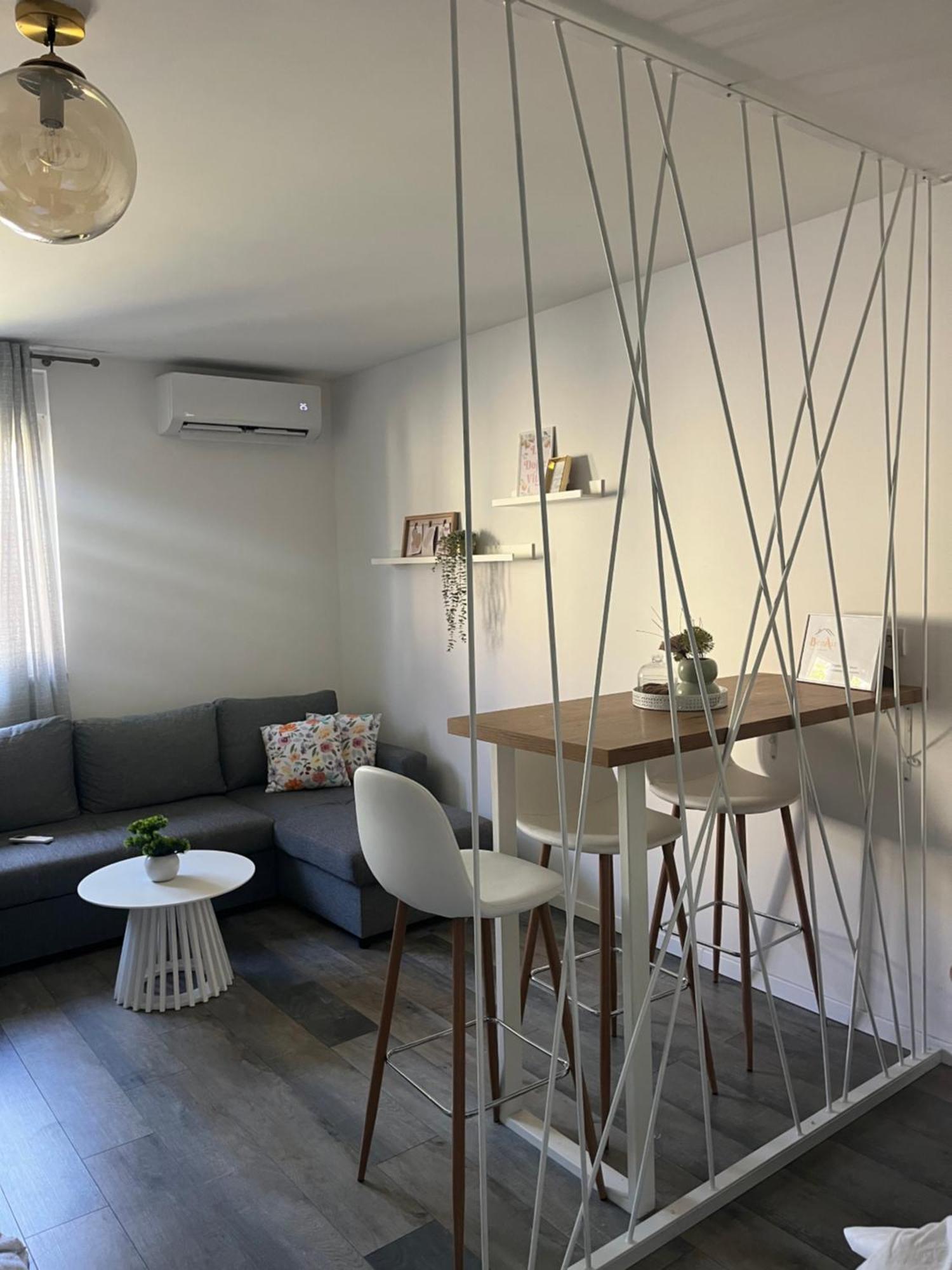 Beoair Apartments Surčin Extérieur photo