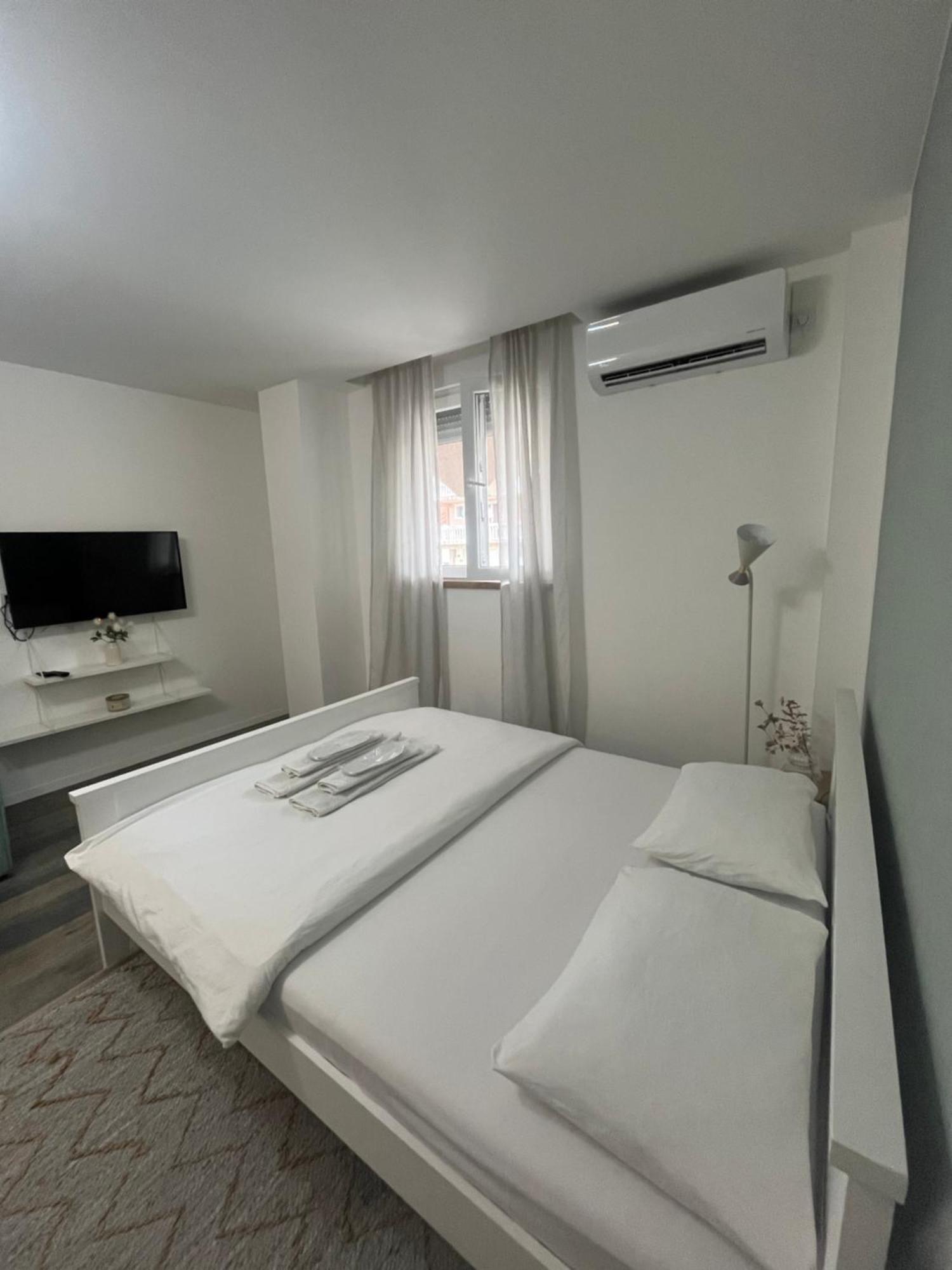 Beoair Apartments Surčin Extérieur photo